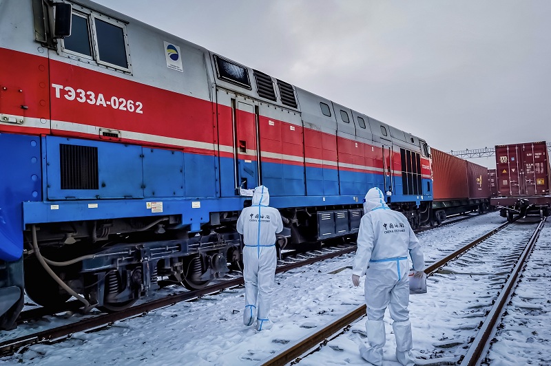 霍尔果斯口岸进出境中欧班列突破4500列（图）